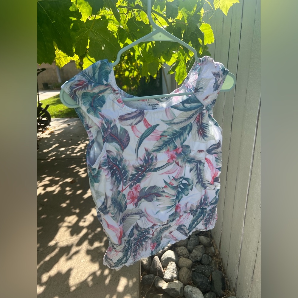 EUC Abercrombie Kids Tropical Print Tank Top